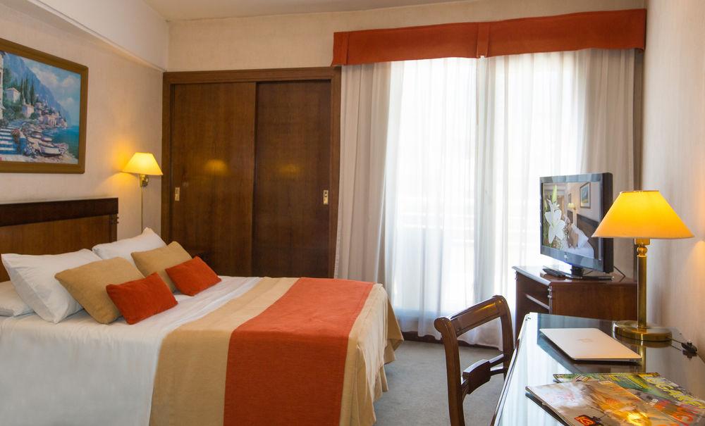 Hotel Hr Plaza Luxor Буенос-Айрес Екстер'єр фото